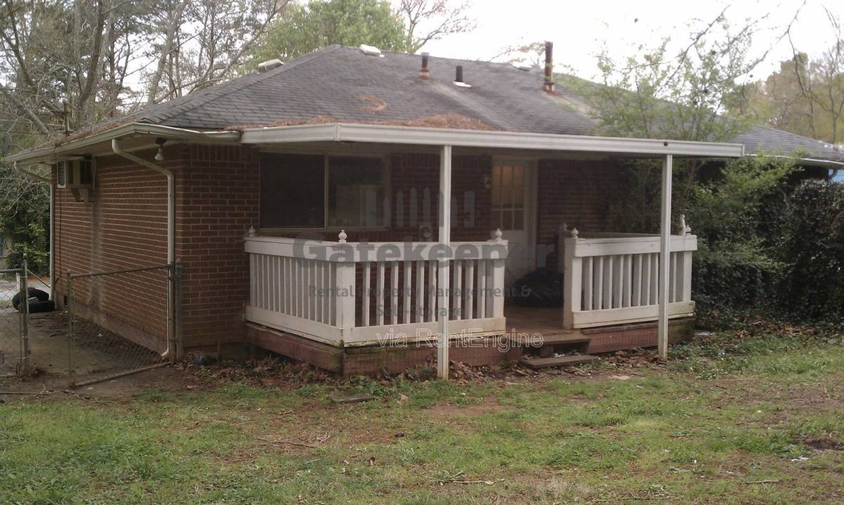 House for rent at 8202 Attleboro Dr, Jonesboro, GA 30238