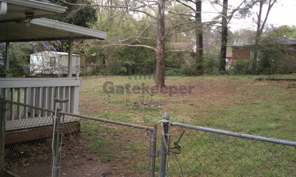 House for rent at 8202 Attleboro Dr, Jonesboro, GA 30238