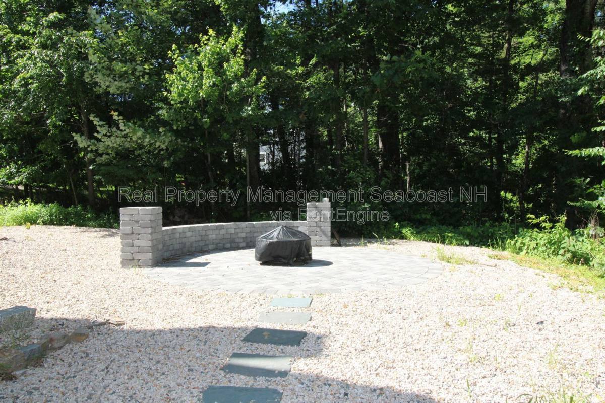House for rent at 21 Cutts Rd, Durham, NH 03824