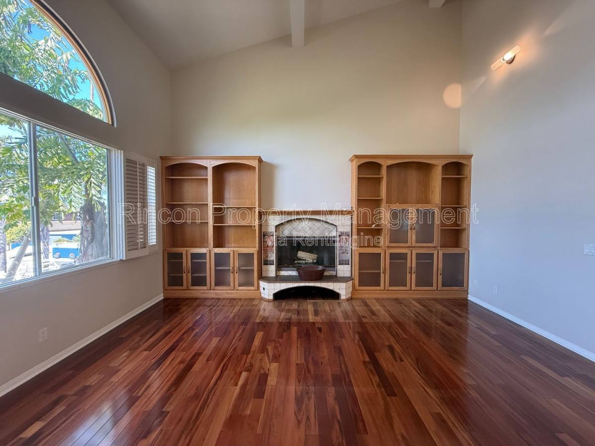 House for rent at 2462 Pierpont Blvd, Ventura, CA 93001