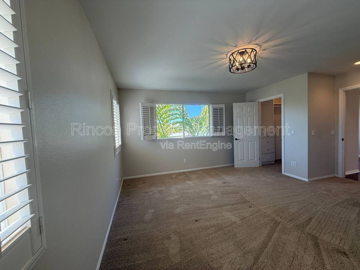 House for rent at 2462 Pierpont Blvd, Ventura, CA 93001