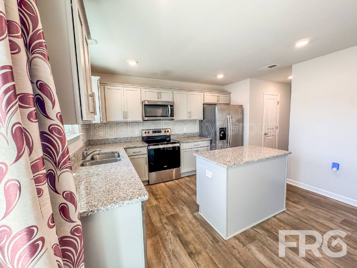 House for rent at 1313 Riverstone Dr, Greenville, NC 27858