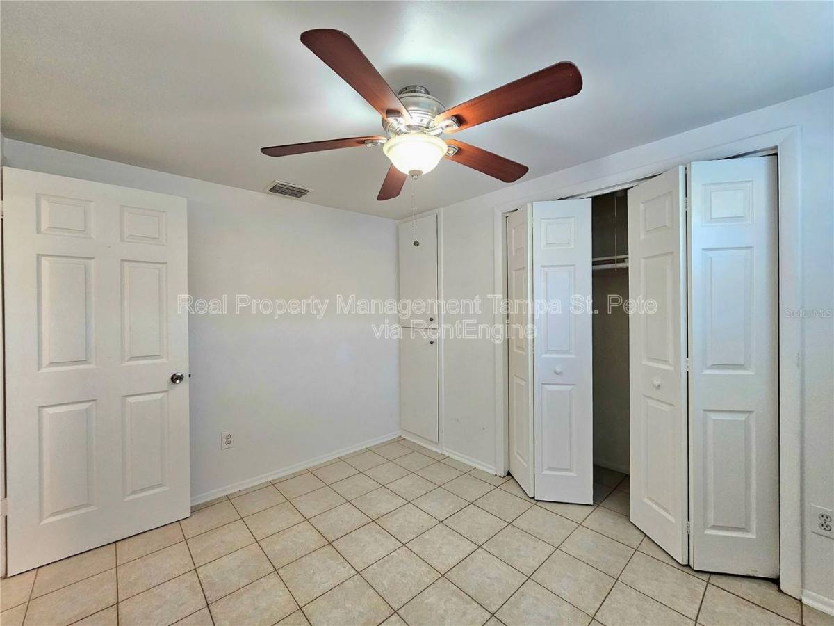 House for rent at 613 Lyndhurst St, Dunedin, FL 34698