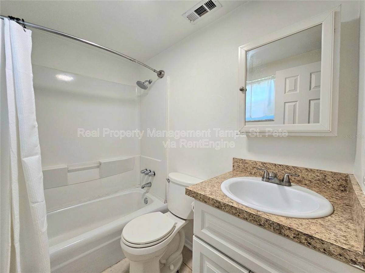 House for rent at 613 Lyndhurst St, Dunedin, FL 34698