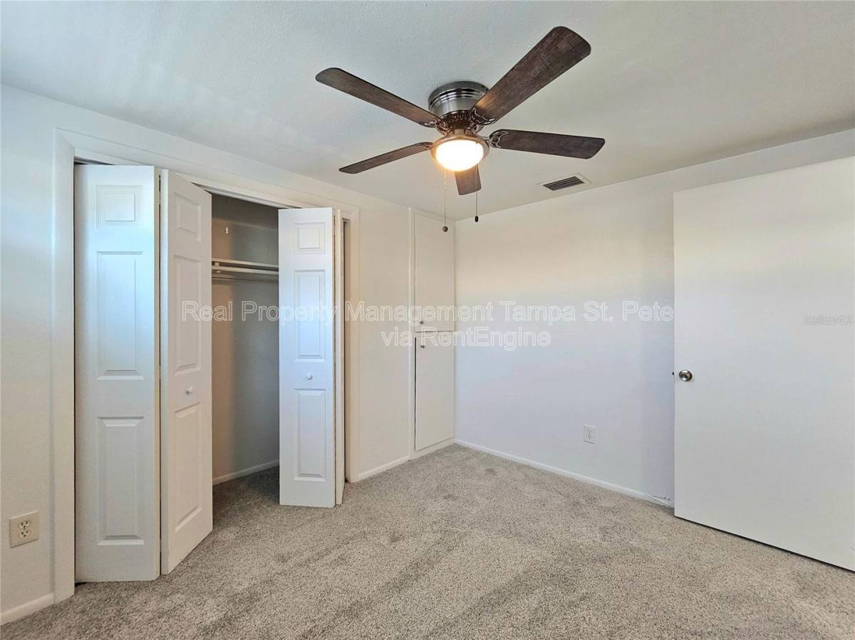 Apartment for rent at 611 Lyndhurst St, Dunedin, FL 34698