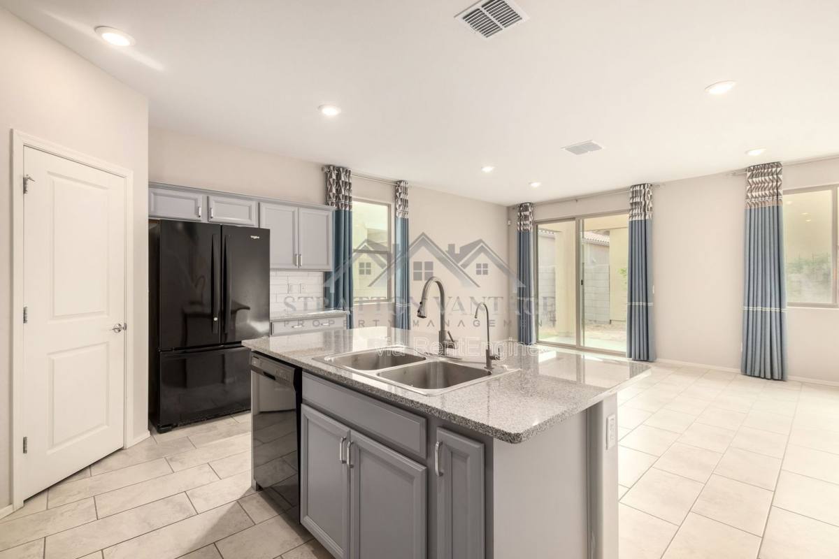 House for rent at 55 E Constitution Dr, Gilbert, AZ 85296