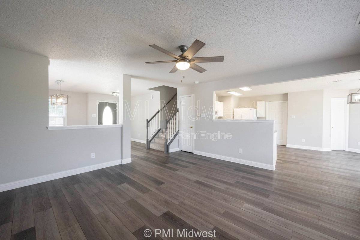 House for rent at 859 Runnymede Dr, Greenfield, IN 46140