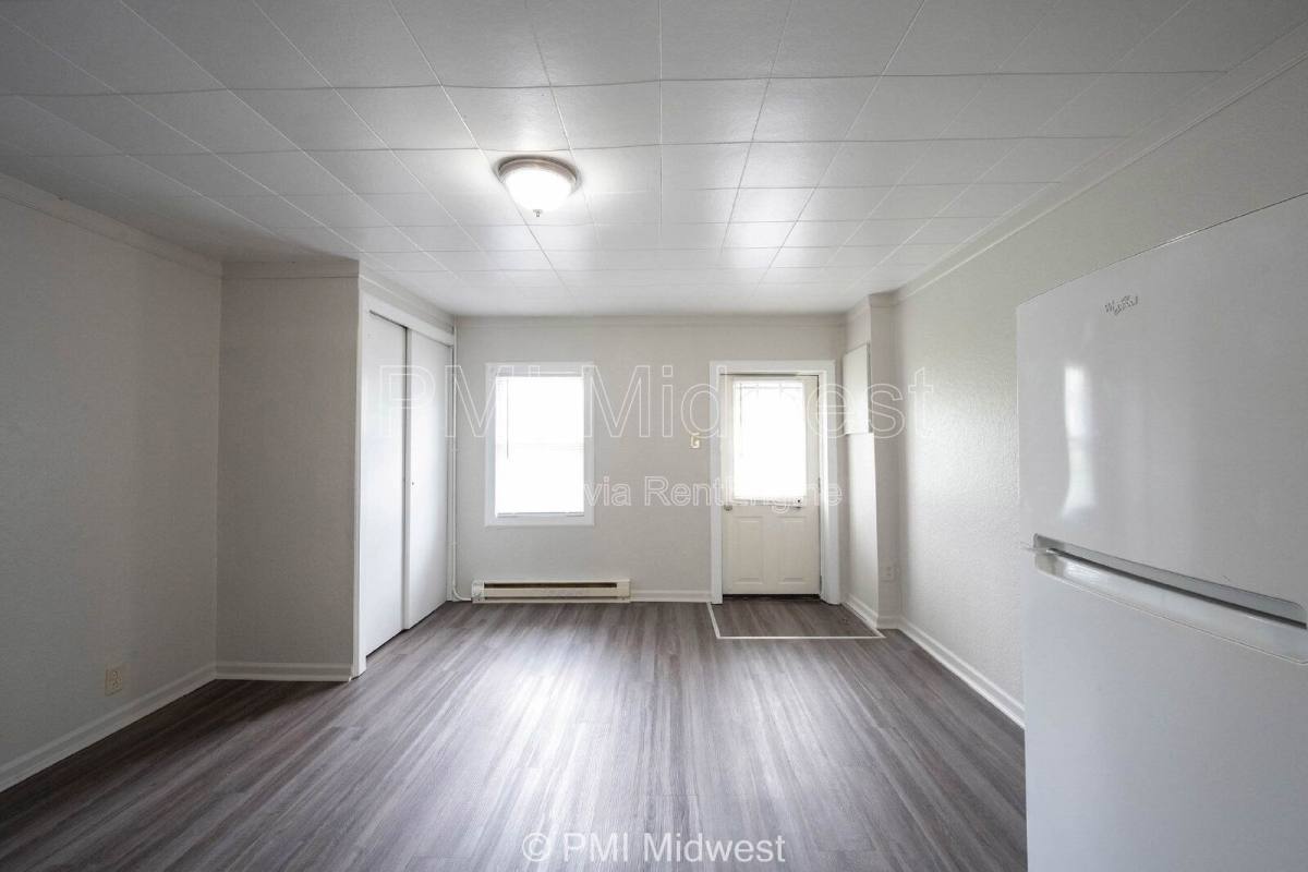 Apartment for rent at 2142 W US-Highway 40 #2, Greenfield, IN 46140