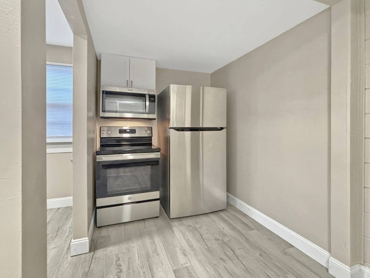 Apartment for rent at 104 S Beechtree St #A, Grand Haven, MI 49417