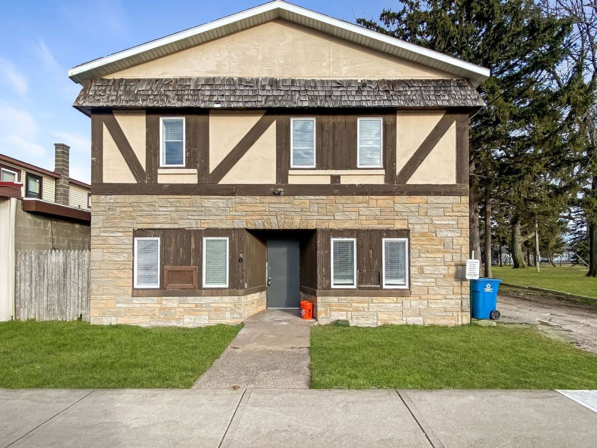 Apartment for rent at 104 S Beechtree St #A, Grand Haven, MI 49417