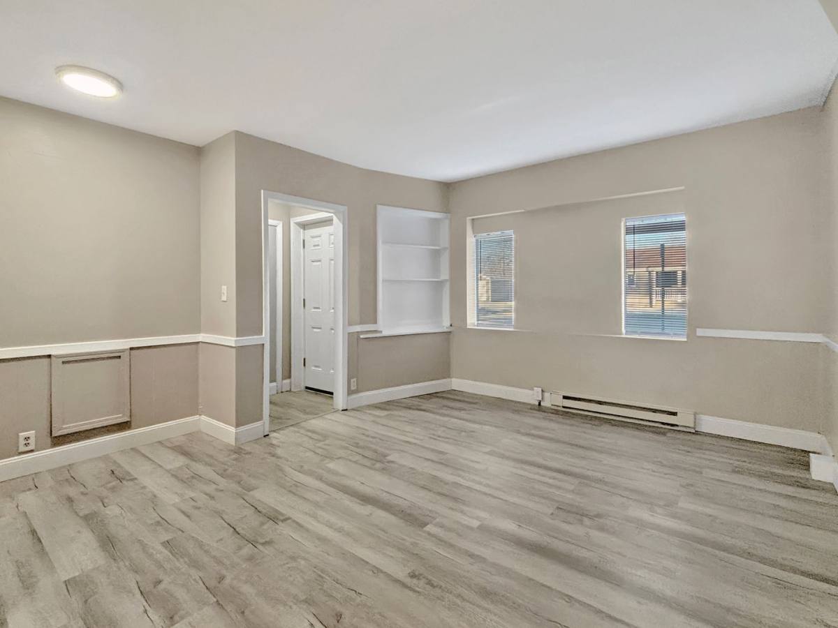 Apartment for rent at 104 S Beechtree St #A, Grand Haven, MI 49417