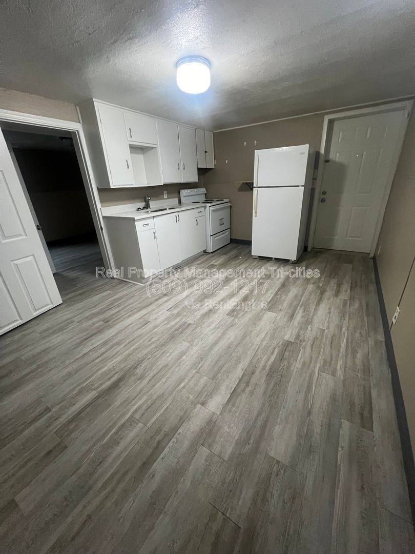 Apartment for rent at 508 9th St #6, Benton City, WA 99320