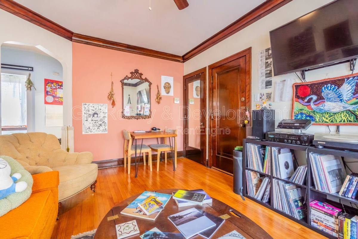 Condo for rent at 3649 N Kedvale Ave #1B, Chicago, IL 60641