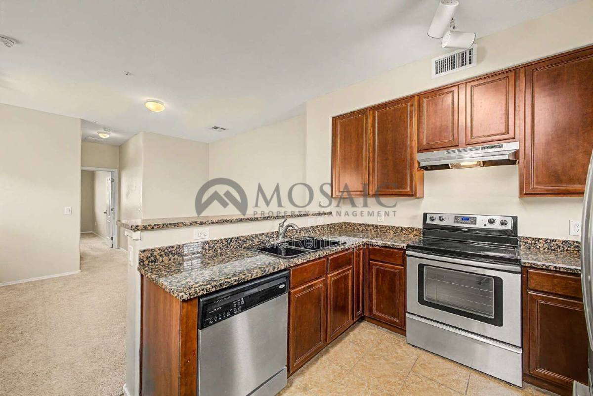 Townhouse for rent at 1384 S Sabino Dr, Gilbert, AZ 85296