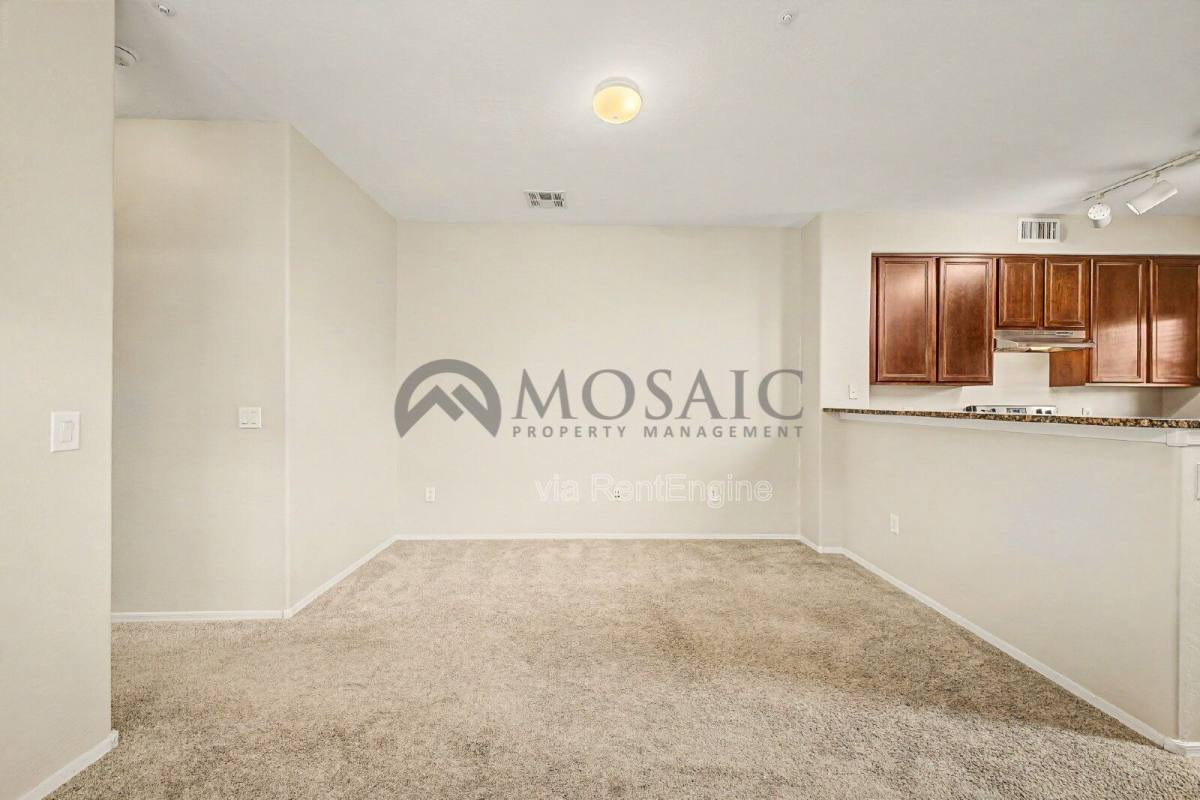 Townhouse for rent at 1384 S Sabino Dr, Gilbert, AZ 85296