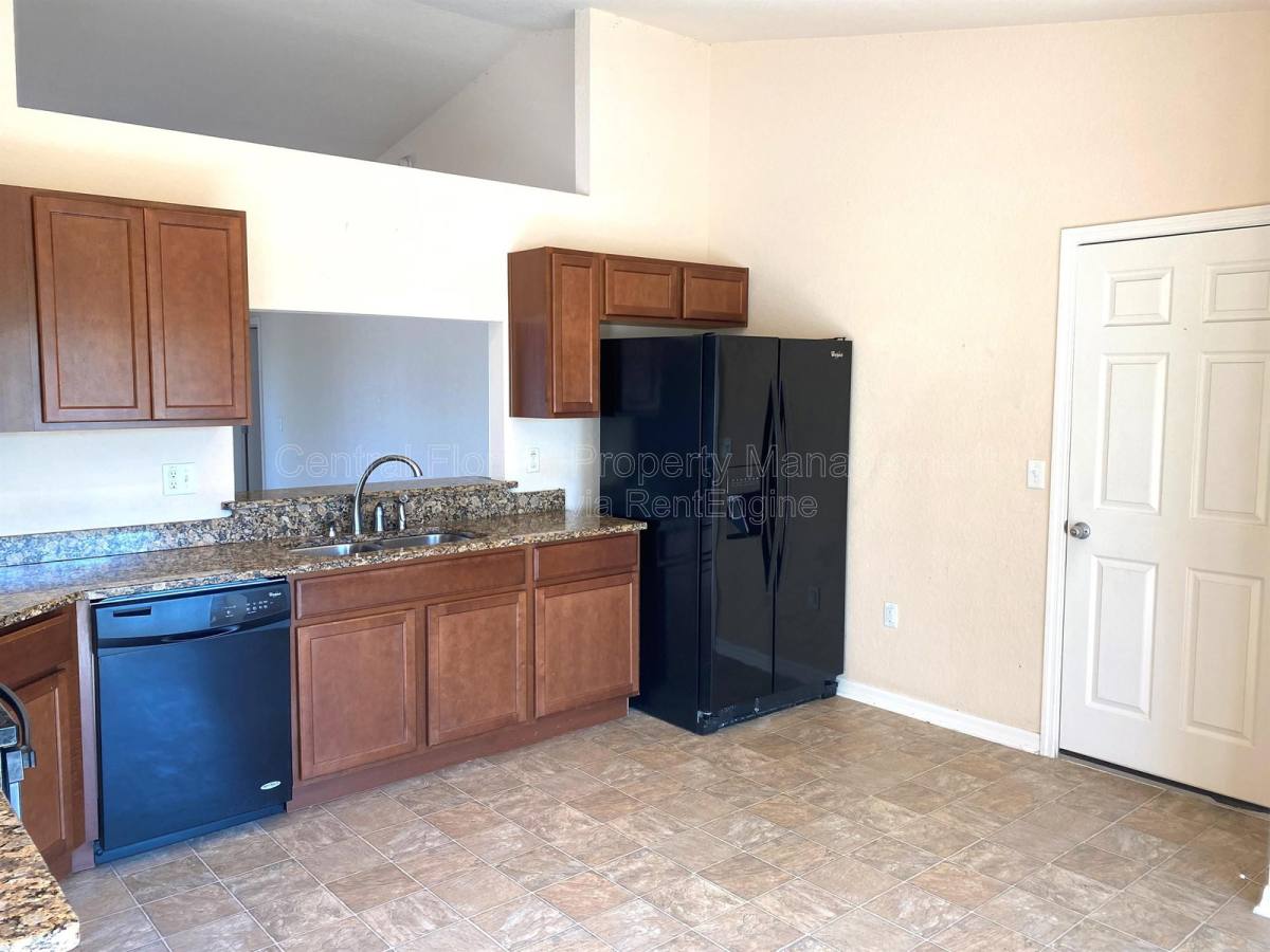 House for rent at 250 Highland Meadows Court, Davenport, FL 33837