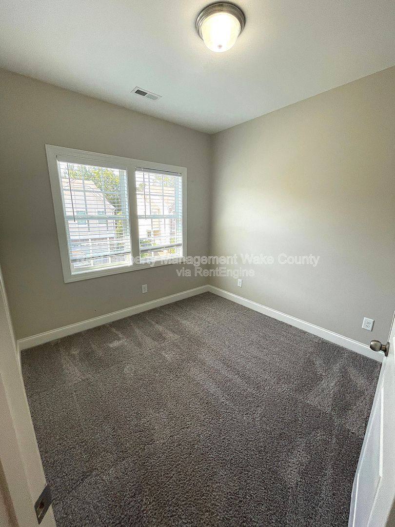 Townhouse for rent at 139 Cobalt Creek Way, Holly Springs, NC 27540