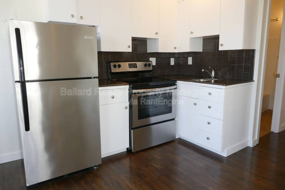 Apartment for rent at 9030 Greenwood Ave N #201, Seattle, WA 98103