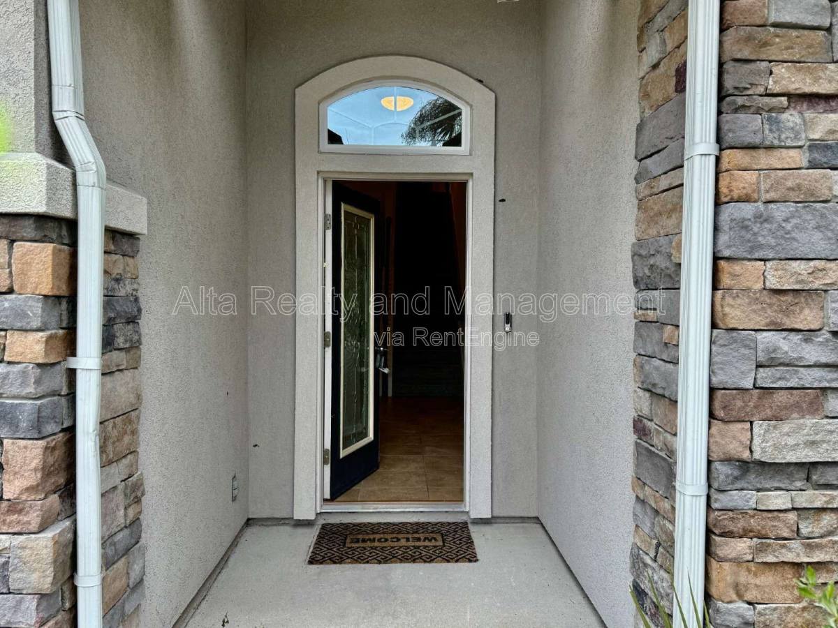 House for rent at 112 Morayshire Court, Saint Johns, FL 32259