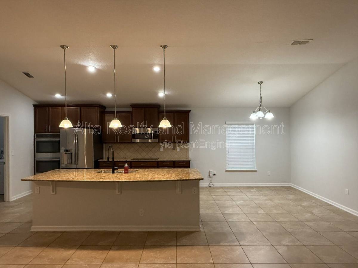 House for rent at 112 Morayshire Court, Saint Johns, FL 32259
