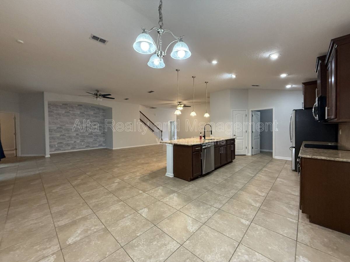 House for rent at 112 Morayshire Court, Saint Johns, FL 32259