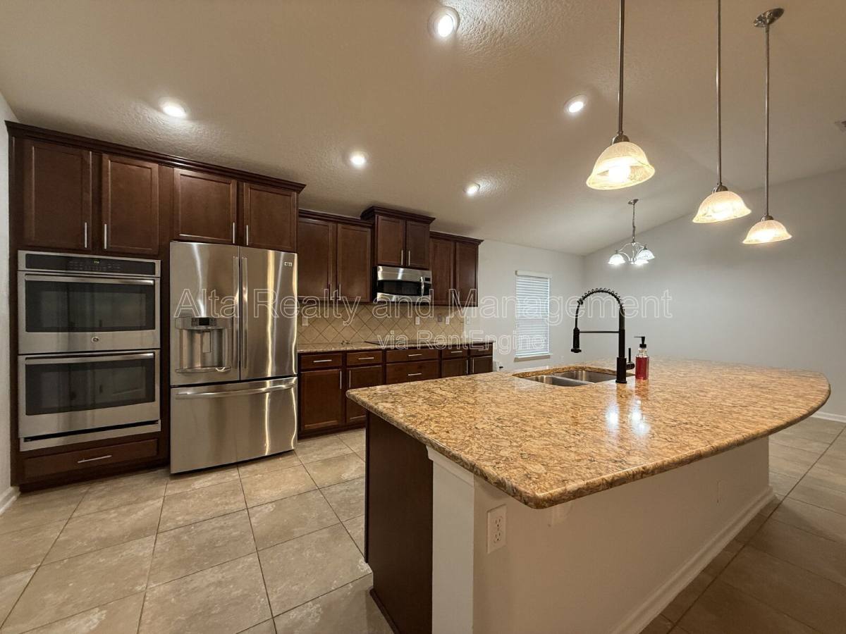 House for rent at 112 Morayshire Court, Saint Johns, FL 32259