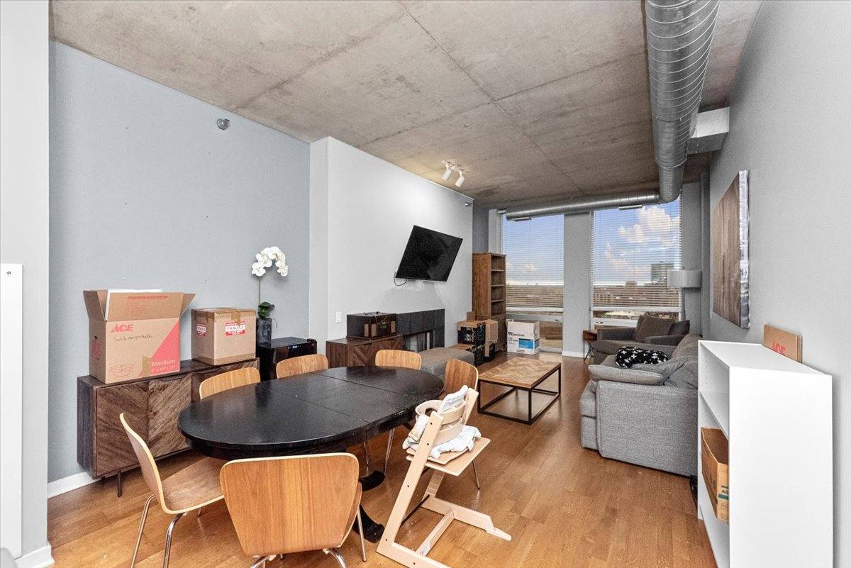 Condo for rent at 720 N Larrabee St #1012, Chicago, IL 60654