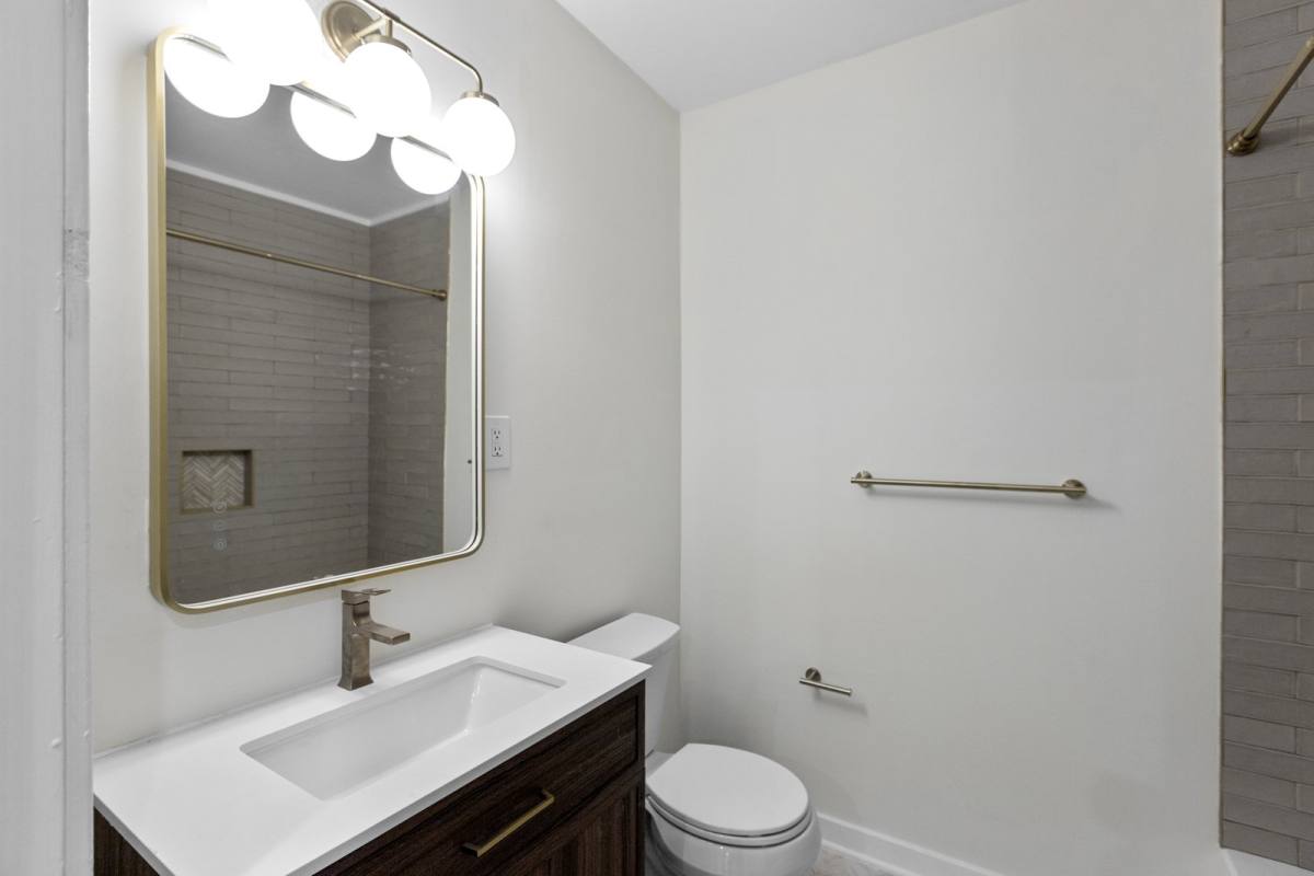 Apartment for rent at 4638 N Hamilton Ave #1, Chicago, IL 60625