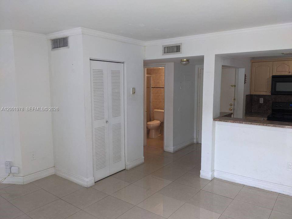 Apartment for rent at 7125 NW 186th St #B209, Hialeah, FL 33015