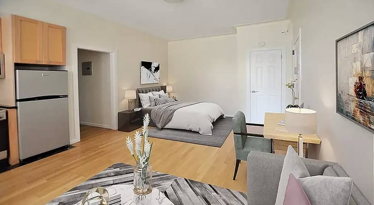 Apartment for rent at 117 W 13th St #35, New York, NY 10011