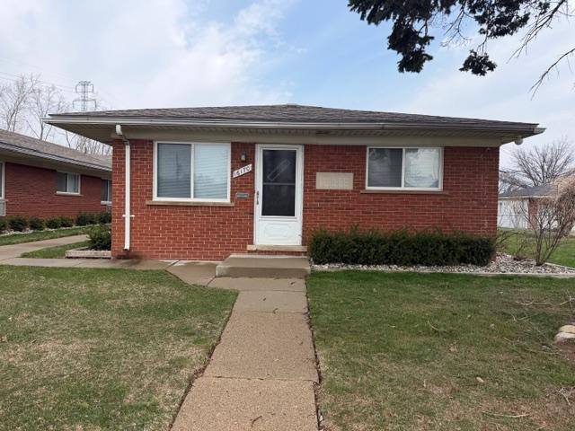 Apartment for rent at 16170 Regina, Taylor, MI 48180