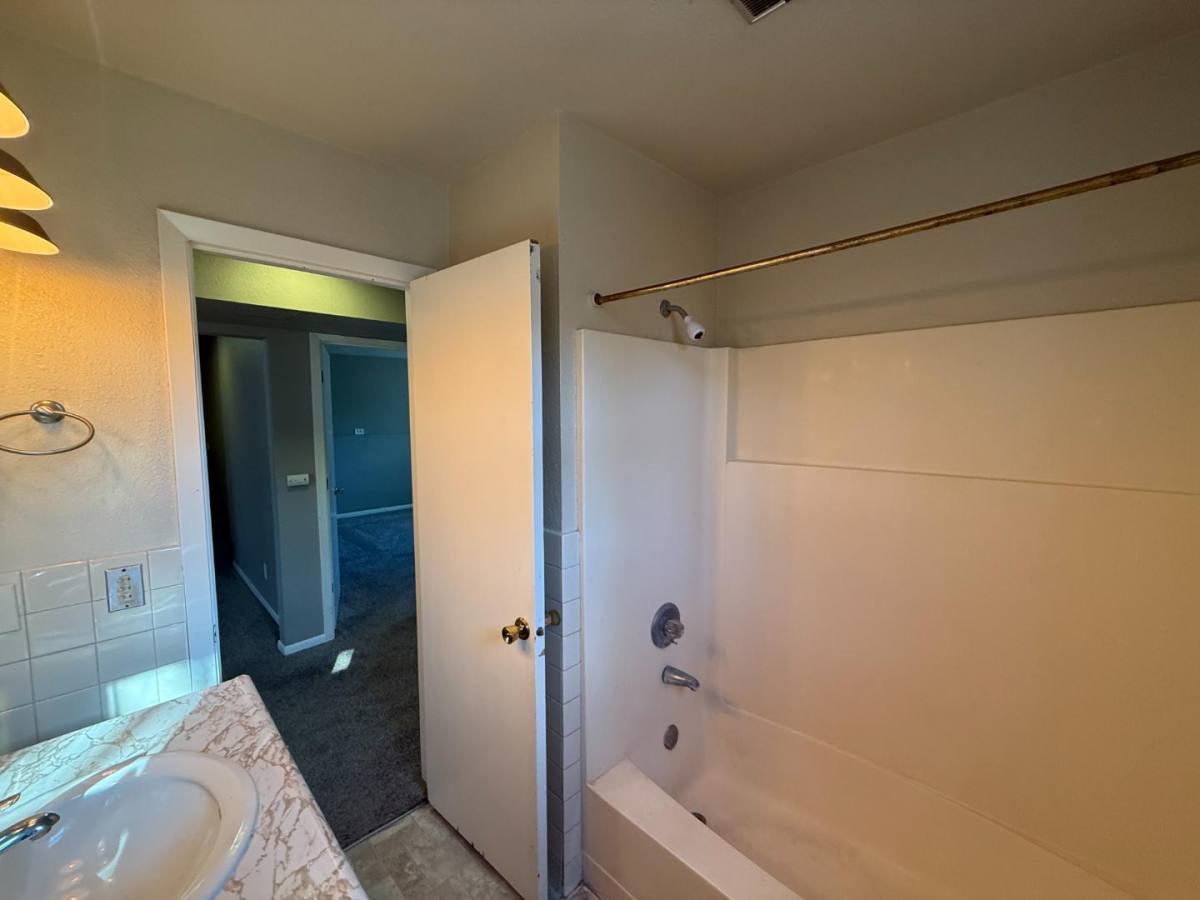 Apartment for rent at 225 5th St NE #LL, Rice, MN 56367