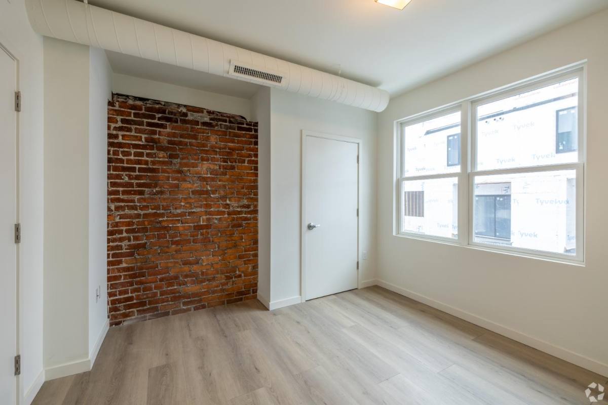 Apartment for rent at 92 E Forest #206, Detroit, MI 48201