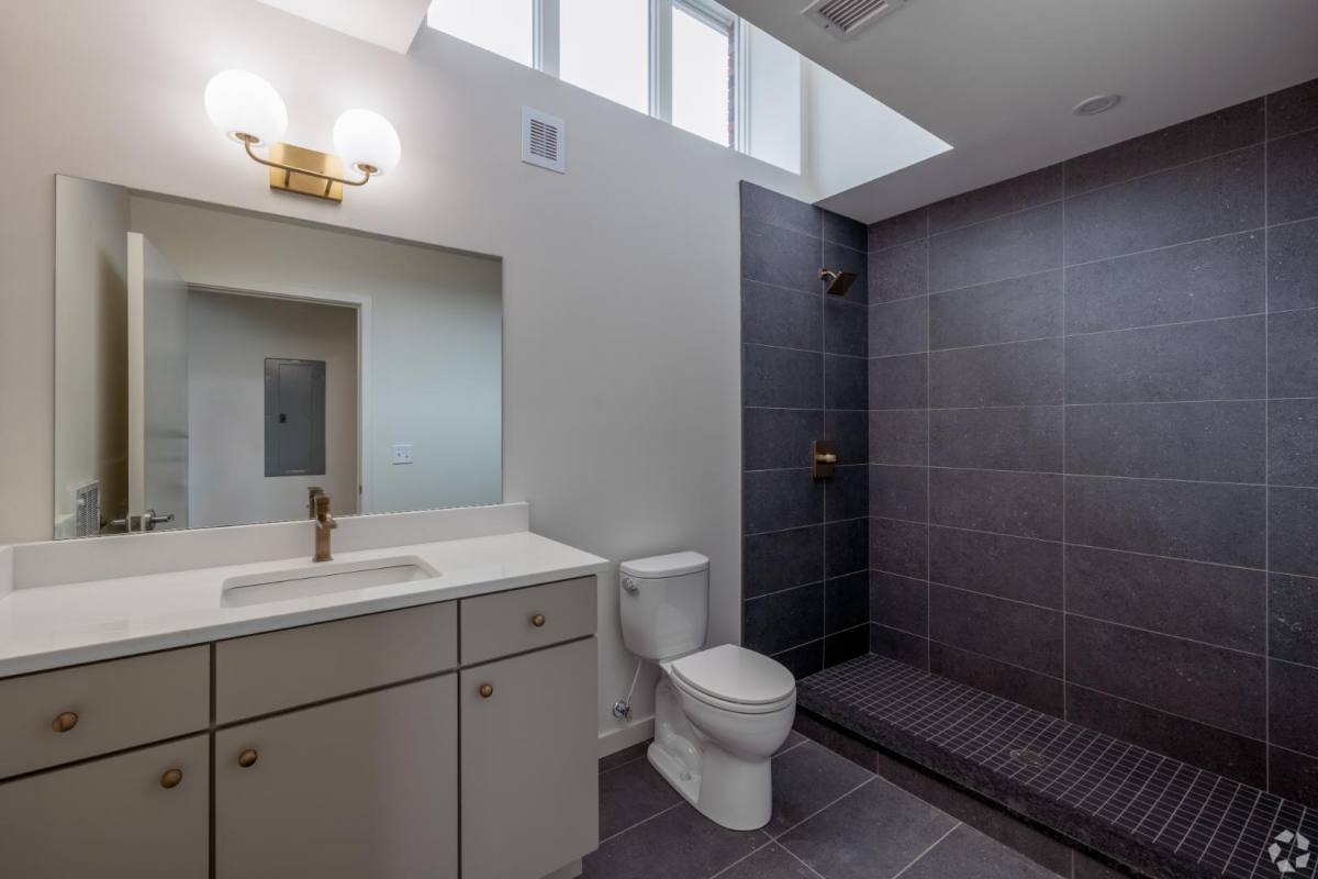 Apartment for rent at 92 E Forest #206, Detroit, MI 48201