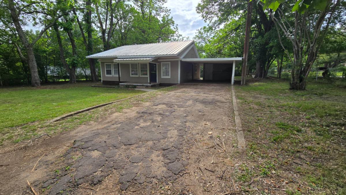 House for rent at 299 Francis St, Hawkins, TX 75765