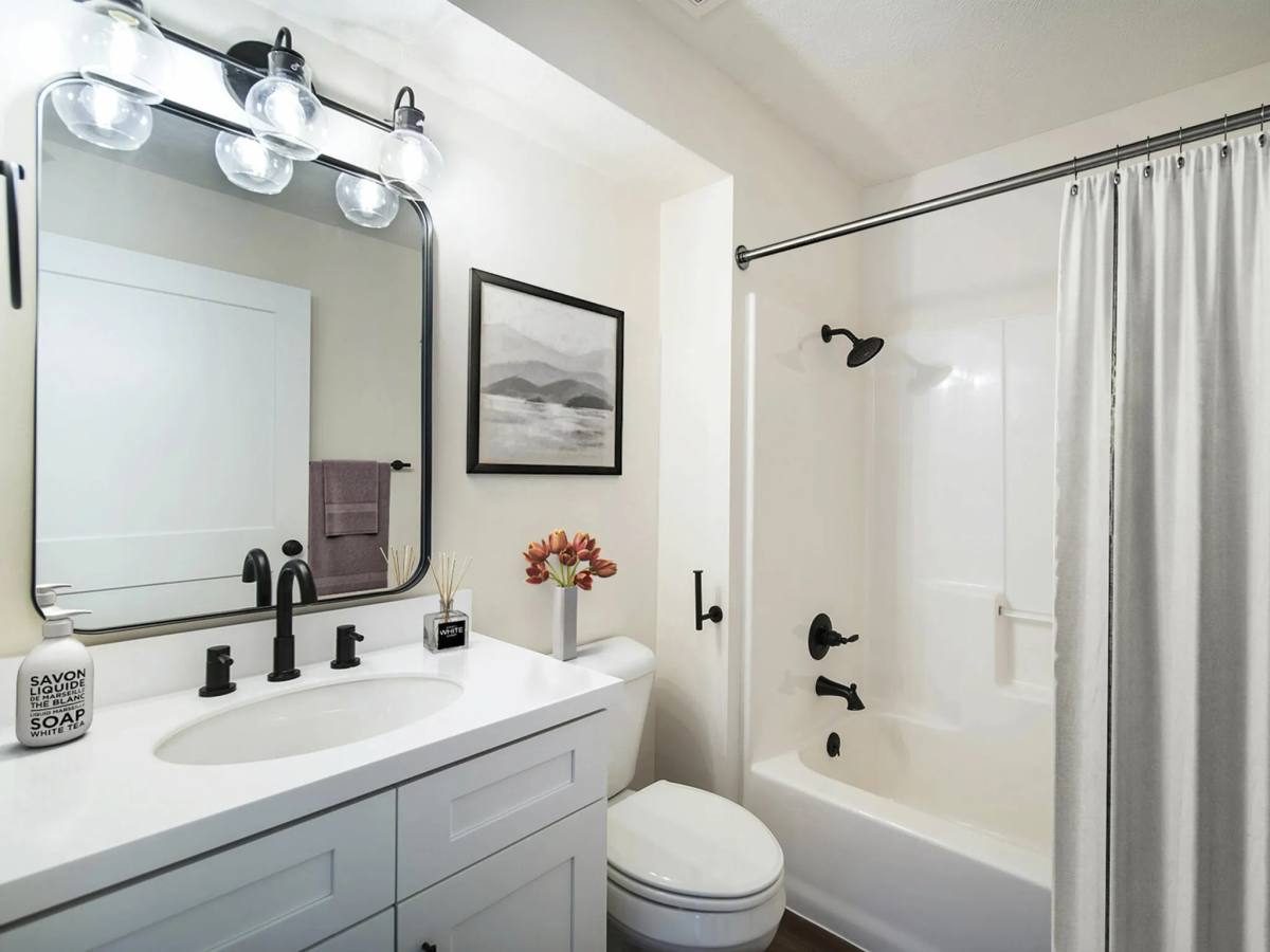 Apartment for rent at Hawthorn Suites, 1825 E Republic Rd, Springfield, MO 65804