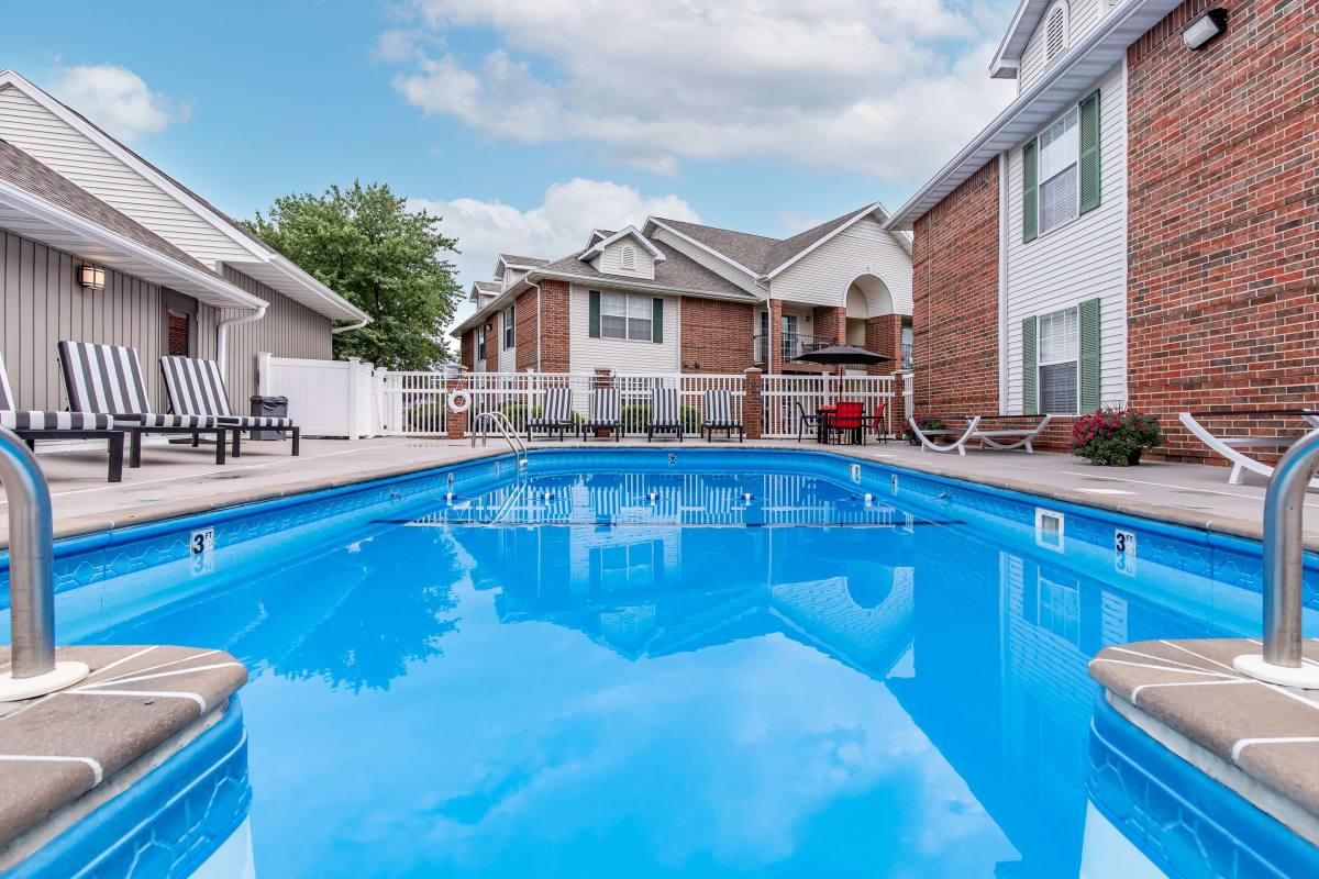 Apartment for rent at Hawthorn Suites, 1825 E Republic Rd, Springfield, MO 65804