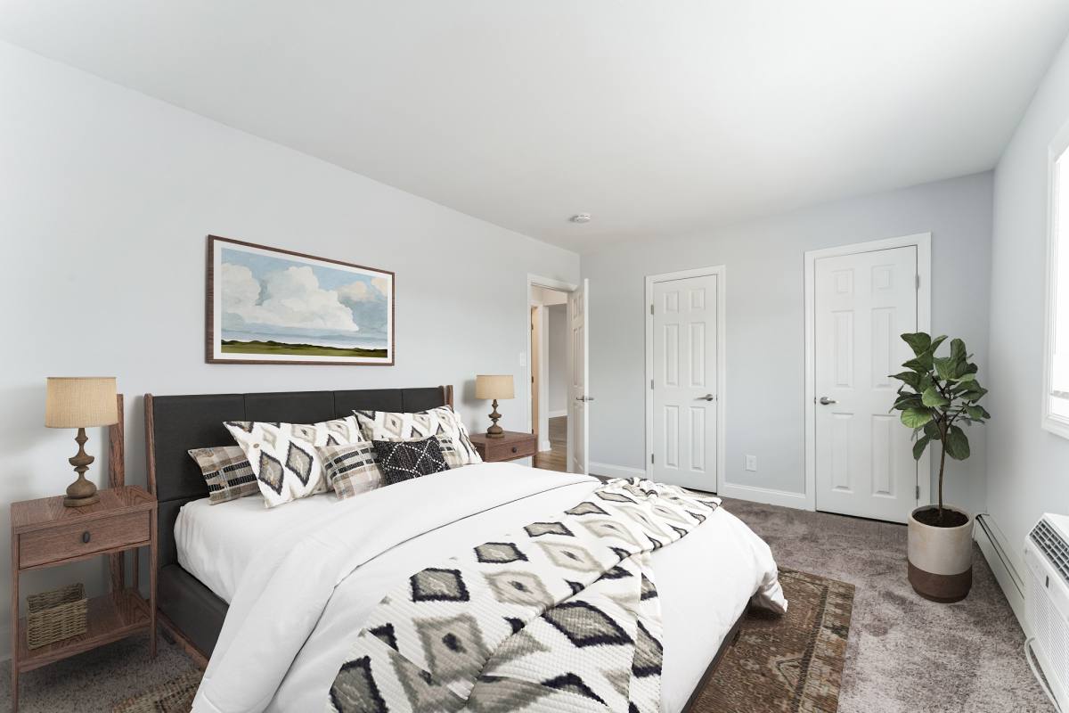 Apartment for rent at Mid Island, 35 Penataquit Ave, Bay Shore, NY 11706