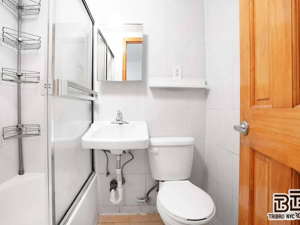 Apartment for rent at 83 Eldridge St #8A, New York, NY 10002