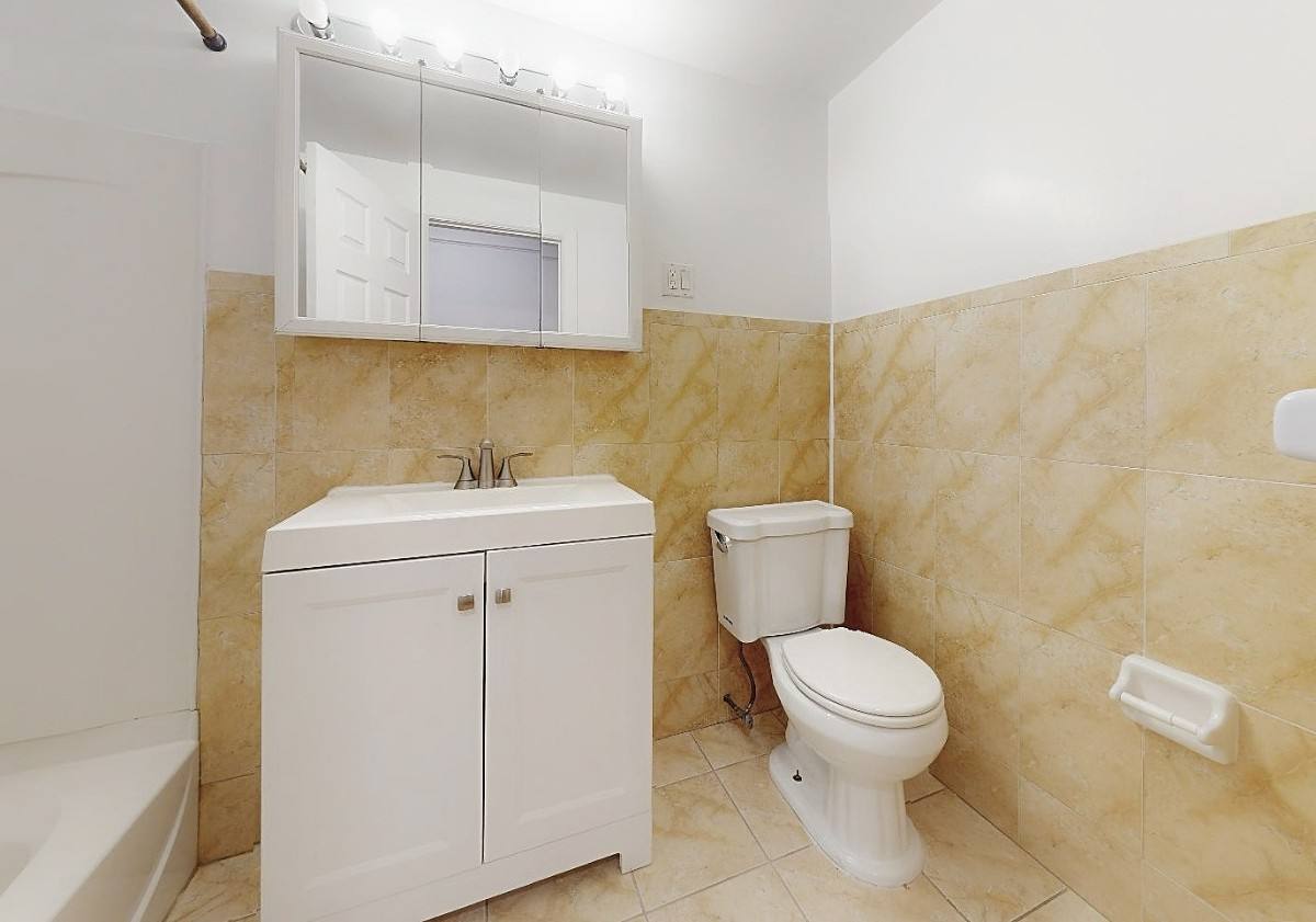 Apartment for rent at 1256 Lexington Ave #3, New York, NY 10028