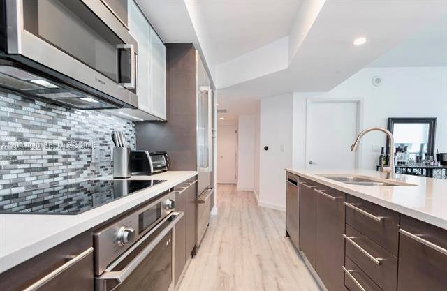 Apartment for rent at 55 SE 6th St #3403, Miami, FL 33131