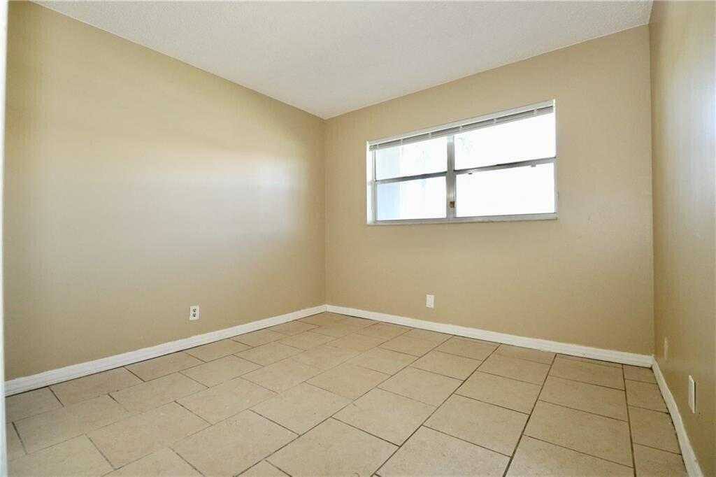 Condo for rent at 9915 SW Sandalfoot Blvd, Boca Raton, FL 33428