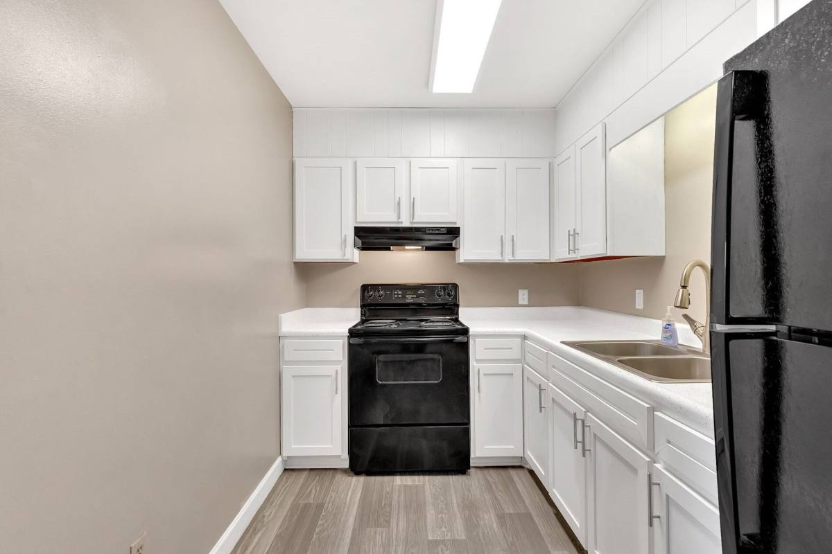 Apartment for rent at Bristol Square, 104 Stafford St, Bristol, TN 37620