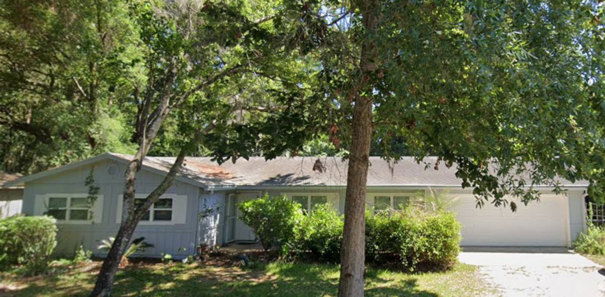 House for rent at 1915 SW 42nd Ave, Gainesville, FL 32608