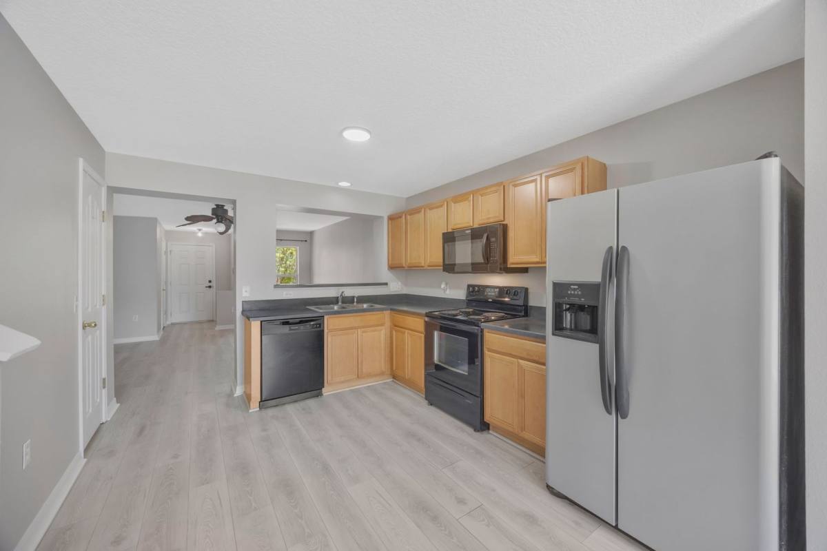 Townhouse for rent at 6831 Dartmouth Hill St, Riverview, FL 33578