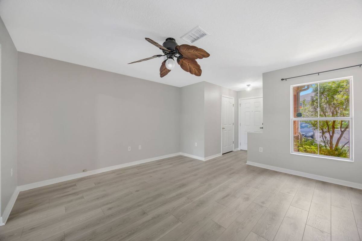 Townhouse for rent at 6831 Dartmouth Hill St, Riverview, FL 33578