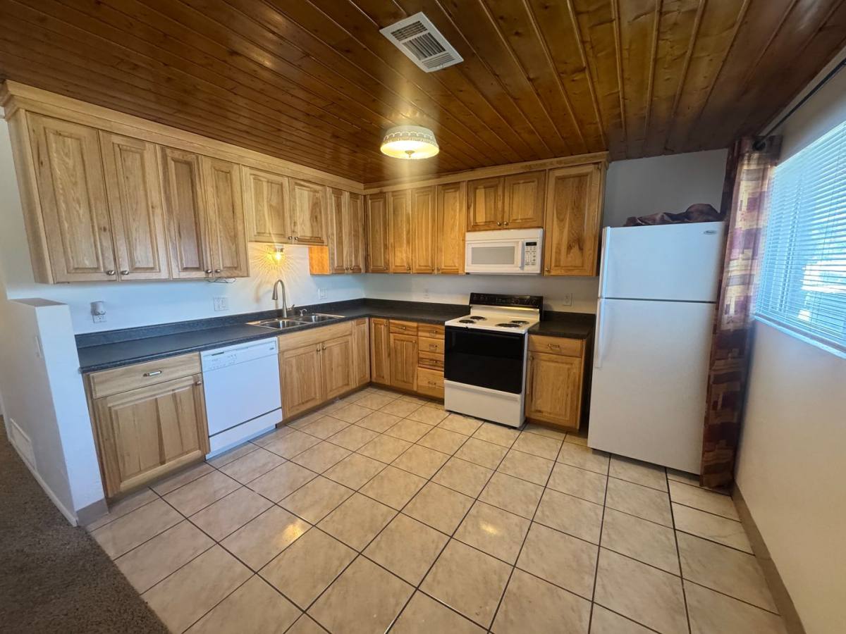 Apartment for rent at 719 E 12100 S, Draper, UT 84020