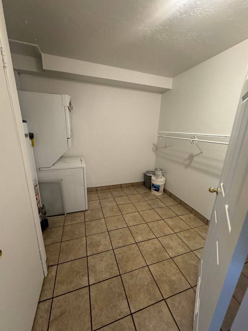 Apartment for rent at 719 E 12100 S, Draper, UT 84020