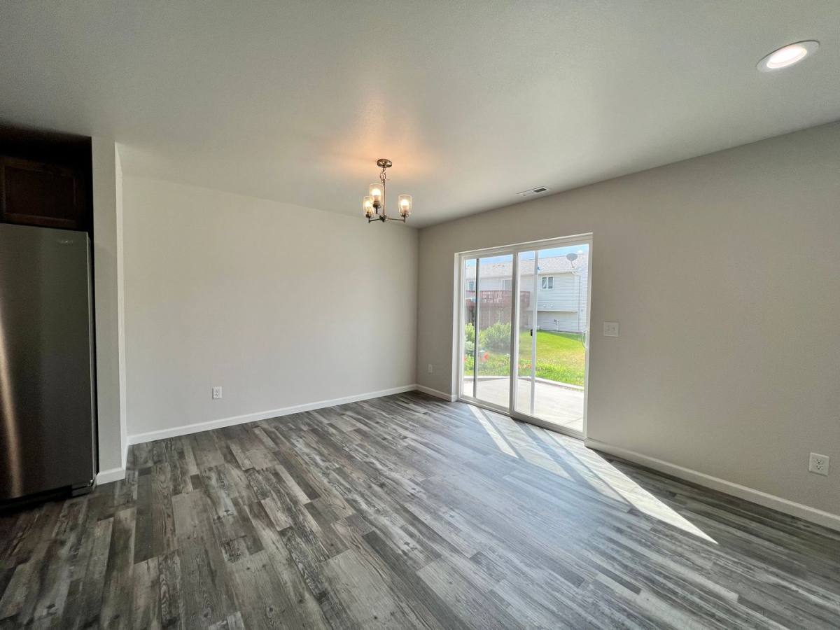 House for rent at 116 Marshall Loop, Bismarck, ND 58504