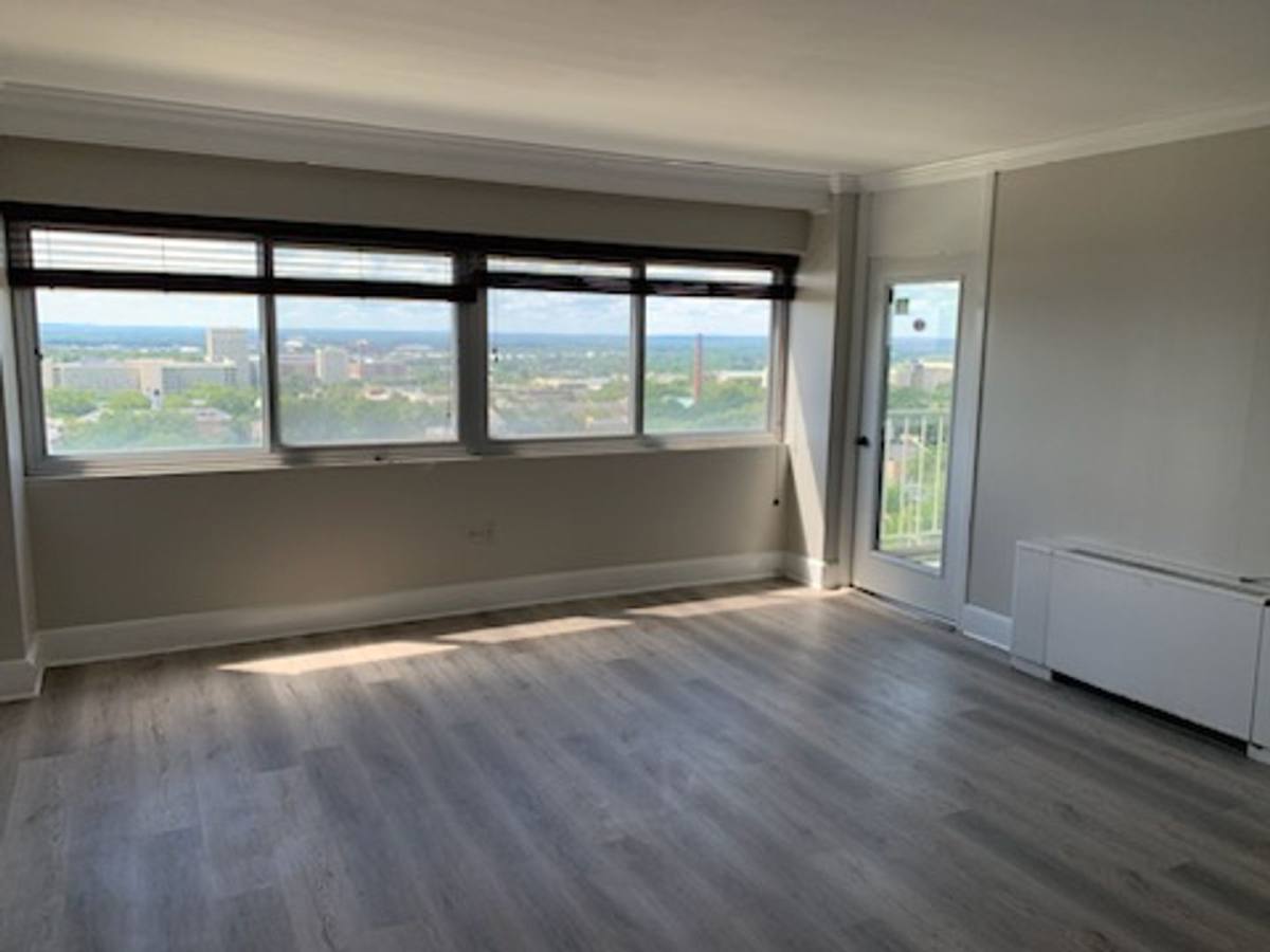Apartment for rent at 1520 Senate St, Columbia, SC 29201